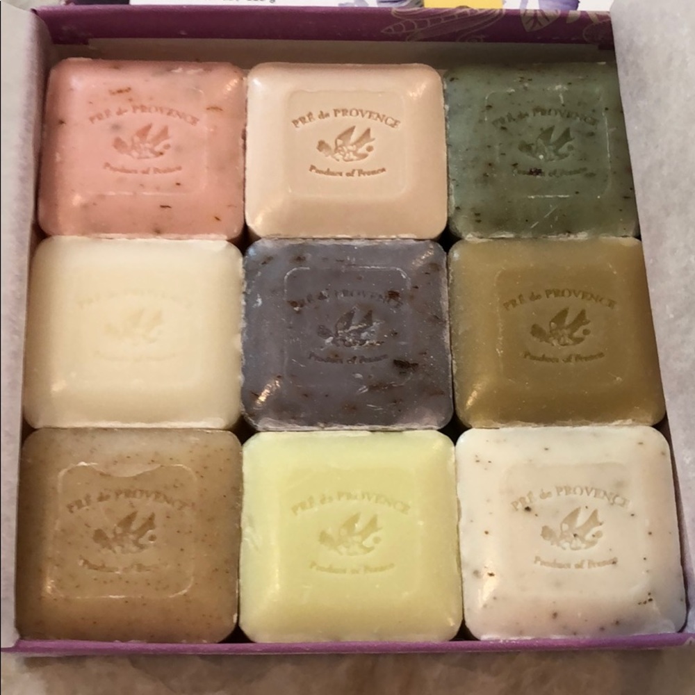 Box of 9 Pre de Provence Guest Soaps - NEW